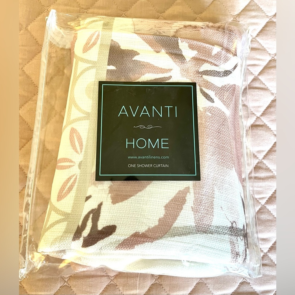 AVANTI 72 x 72 Floral Linen Shower Curtain Blush Pinks and Tan Tones Hooks Ready